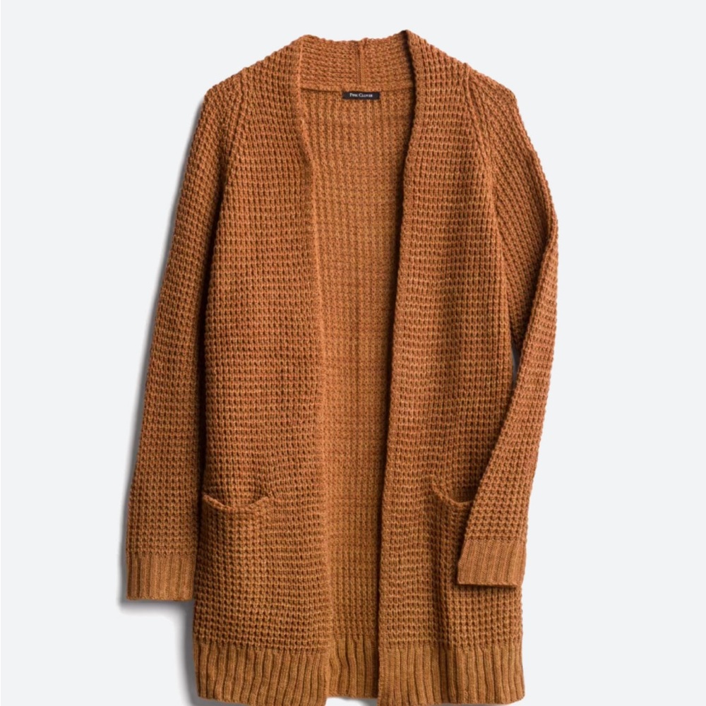 Pink Clover, Nouri textured two pocket cardigan.